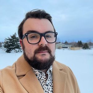 Meet your Posher, Aaron